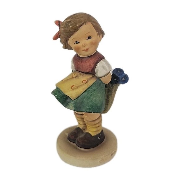 Hummel Figurine "Bashful" HUM 377 Goebel Germany Vintage Retired - Picture 1 of 6